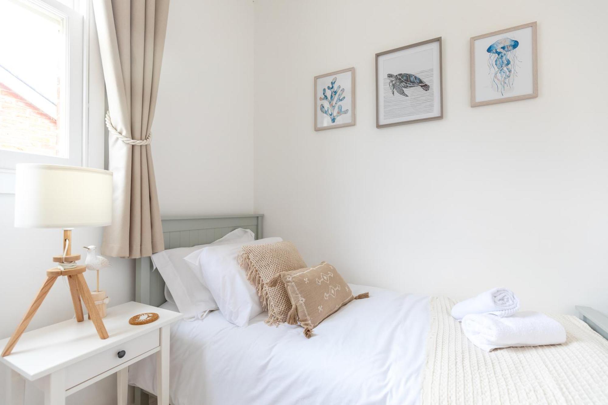 Charming Beachside Town House Ryde  Exterior photo